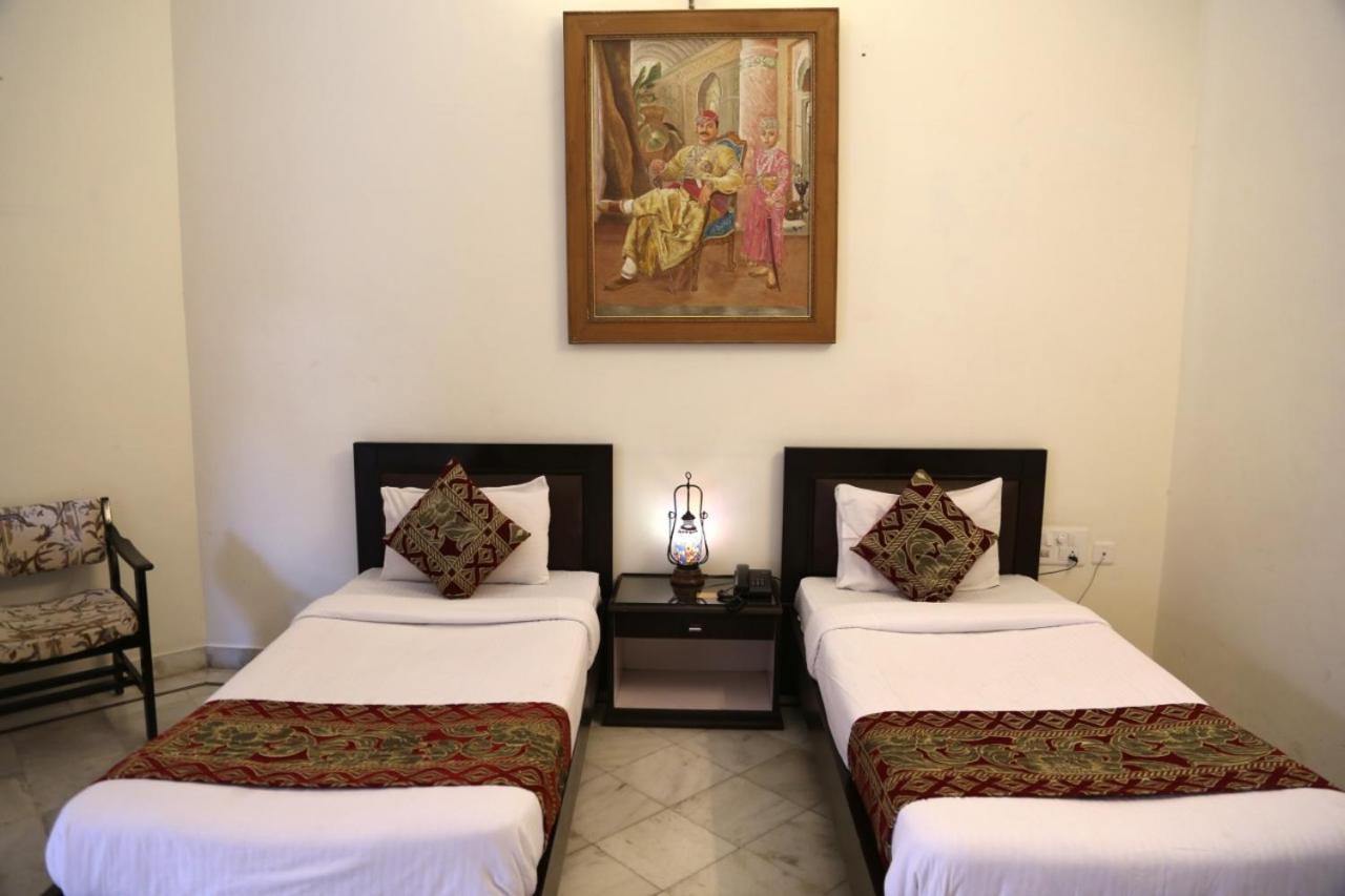 Hotel Karan Villas Кота Экстерьер фото